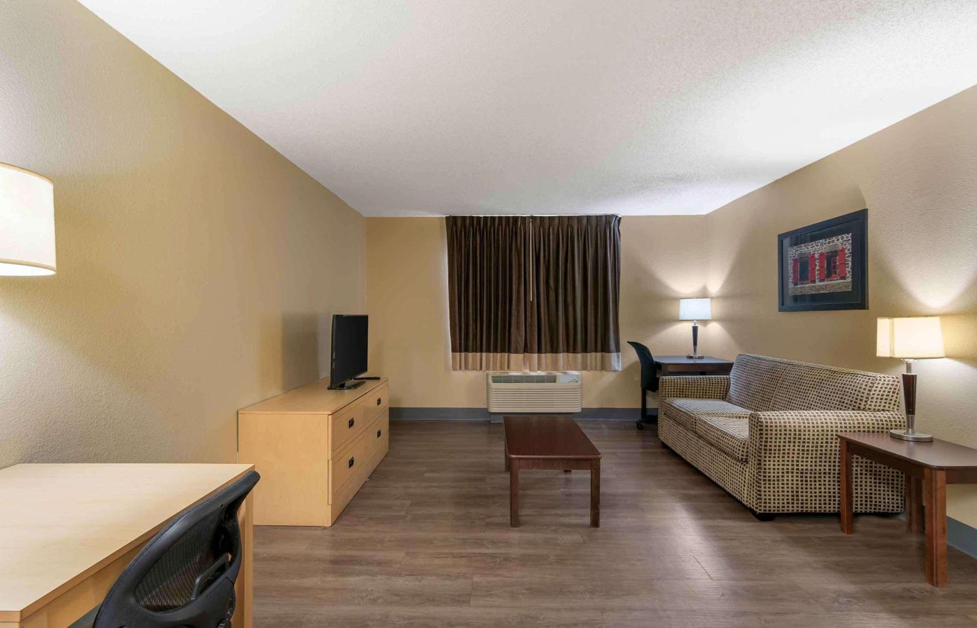 Extended Stay America Suites - Newark - Woodbridge Exterior foto